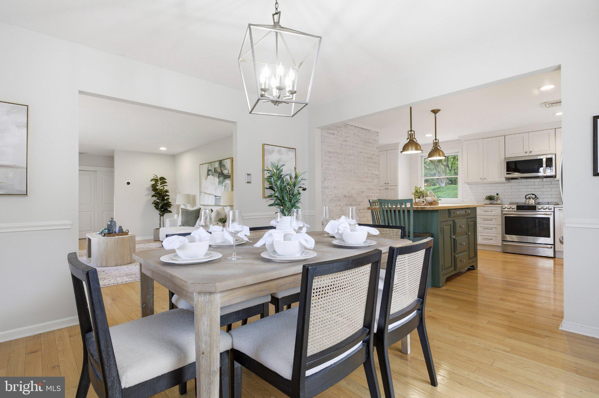 3104 North Providence Road Media, PA 19063 - Photo 12 of 47 Bright and inviting dining space.