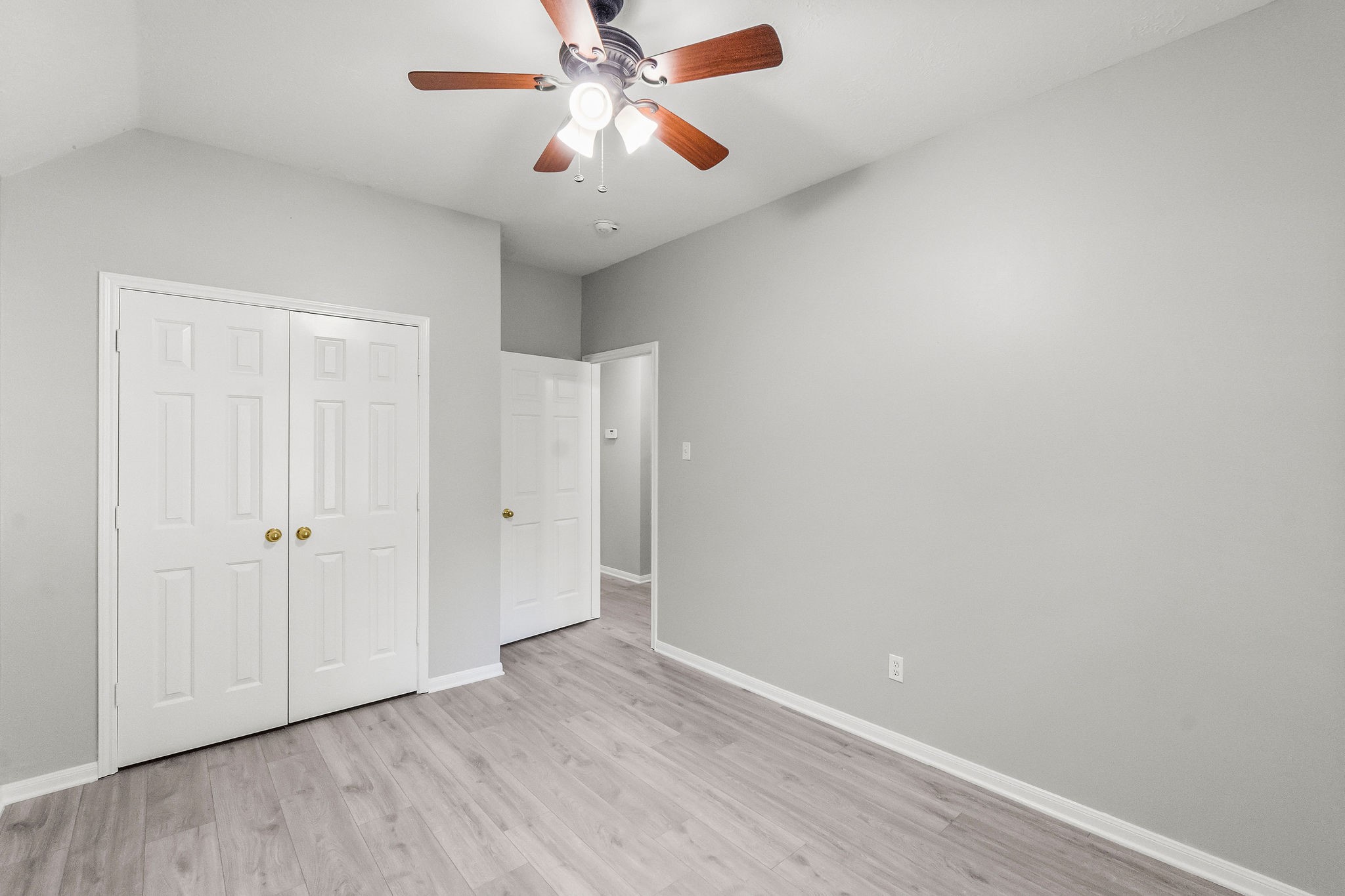 155 North Wimberly Way Conroe, TX 77385 - Photo 30 of 43 Secondary Bedroom
