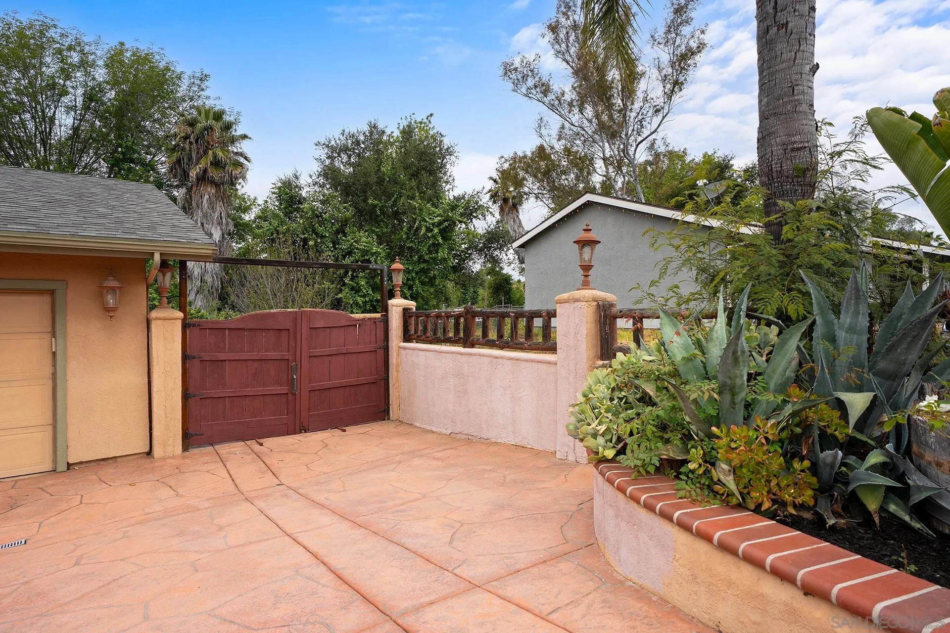 2551 Buena Rosa Fallbrook, CA 92028 - Photo 50 of 51