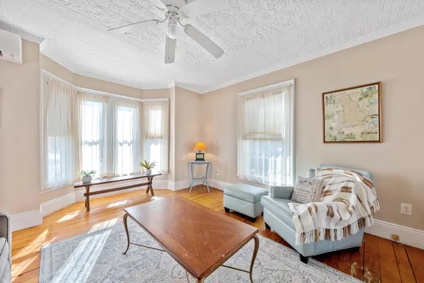 $324,500 | 348 Broadway, Rockland, ME 04841