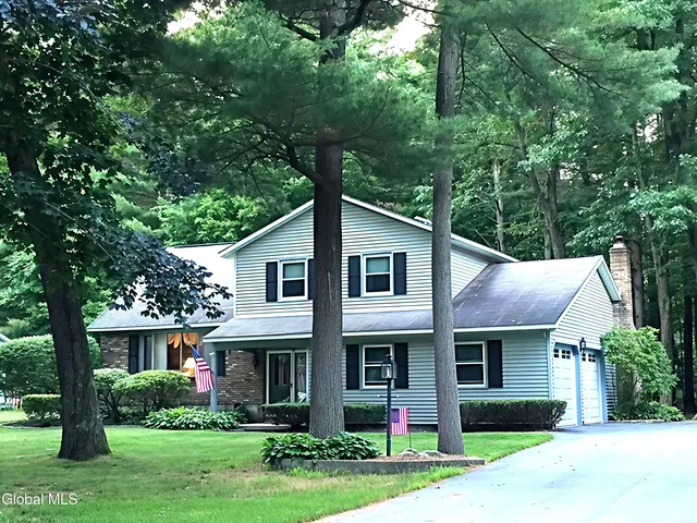 $460,000 | 13 Plum Poppy South, Malta, NY 12020