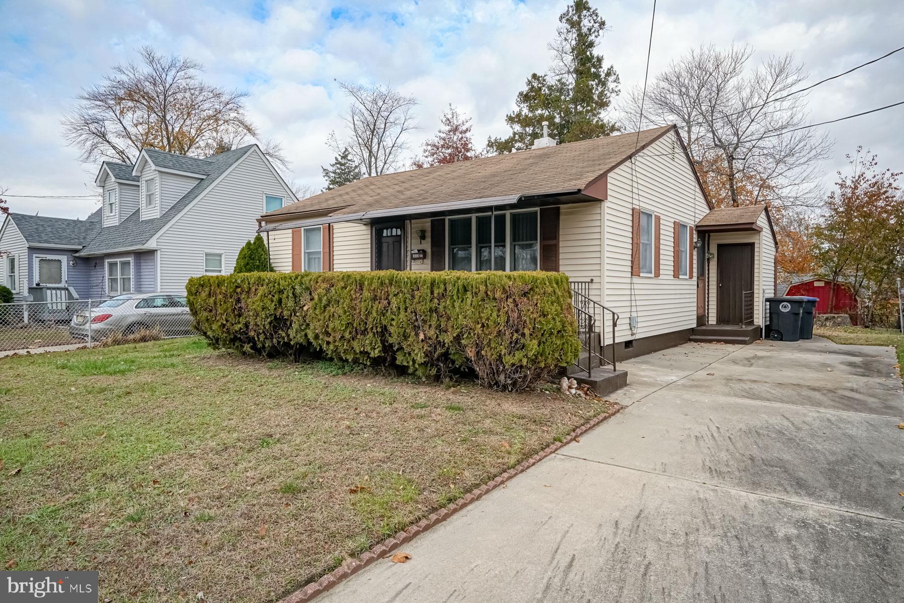 313 8th Avenue Lindenwold, NJ 08021 - Photo 3 of 26