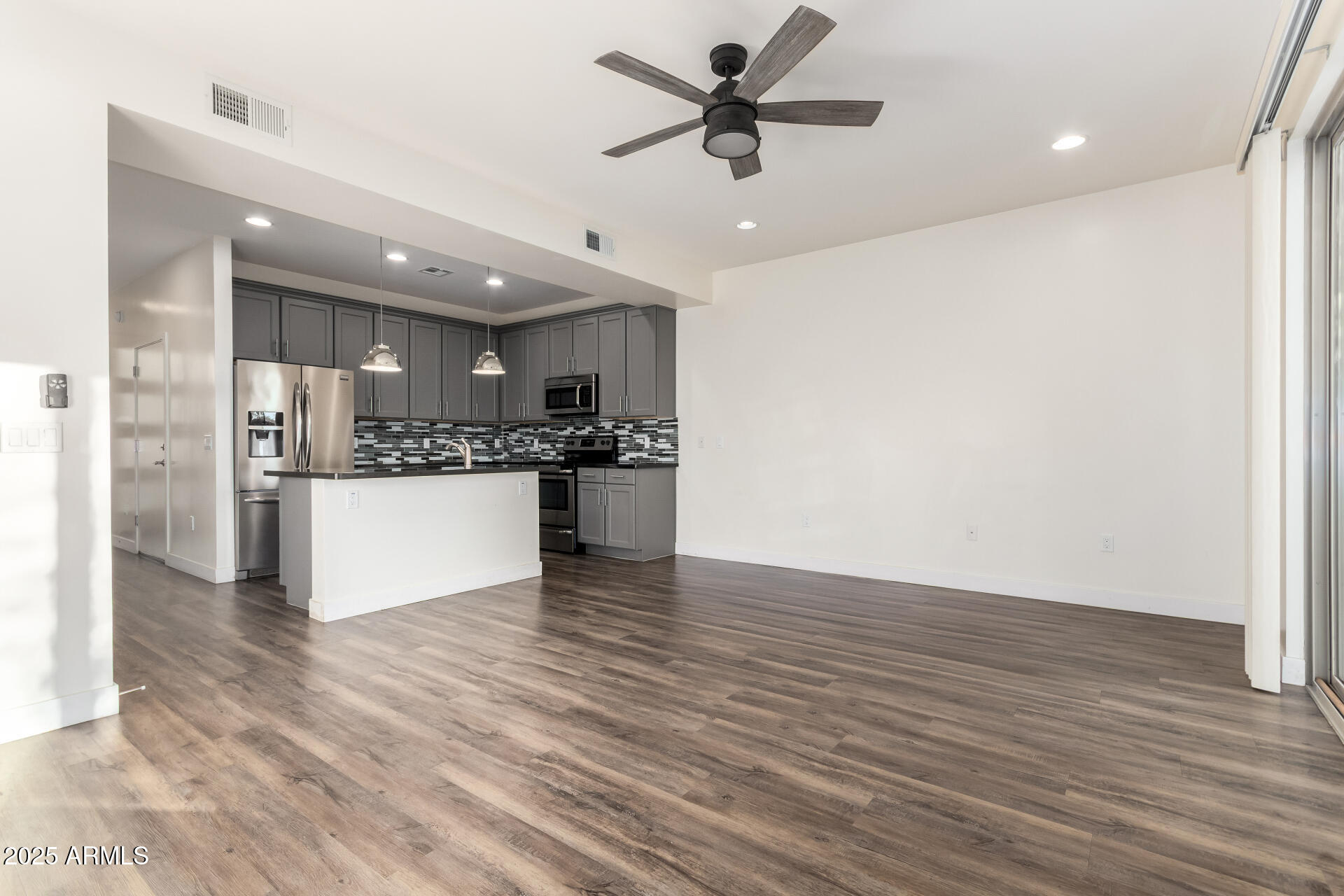 1270 East Curry Road Tempe, AZ 85288 - Photo 5 of 23 13 Curry