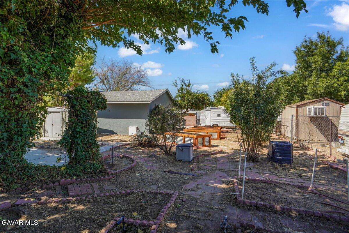 42652 55th Street West Lancaster, CA 93536 - Photo 27 of 28 a view of outdoor space yard and patio