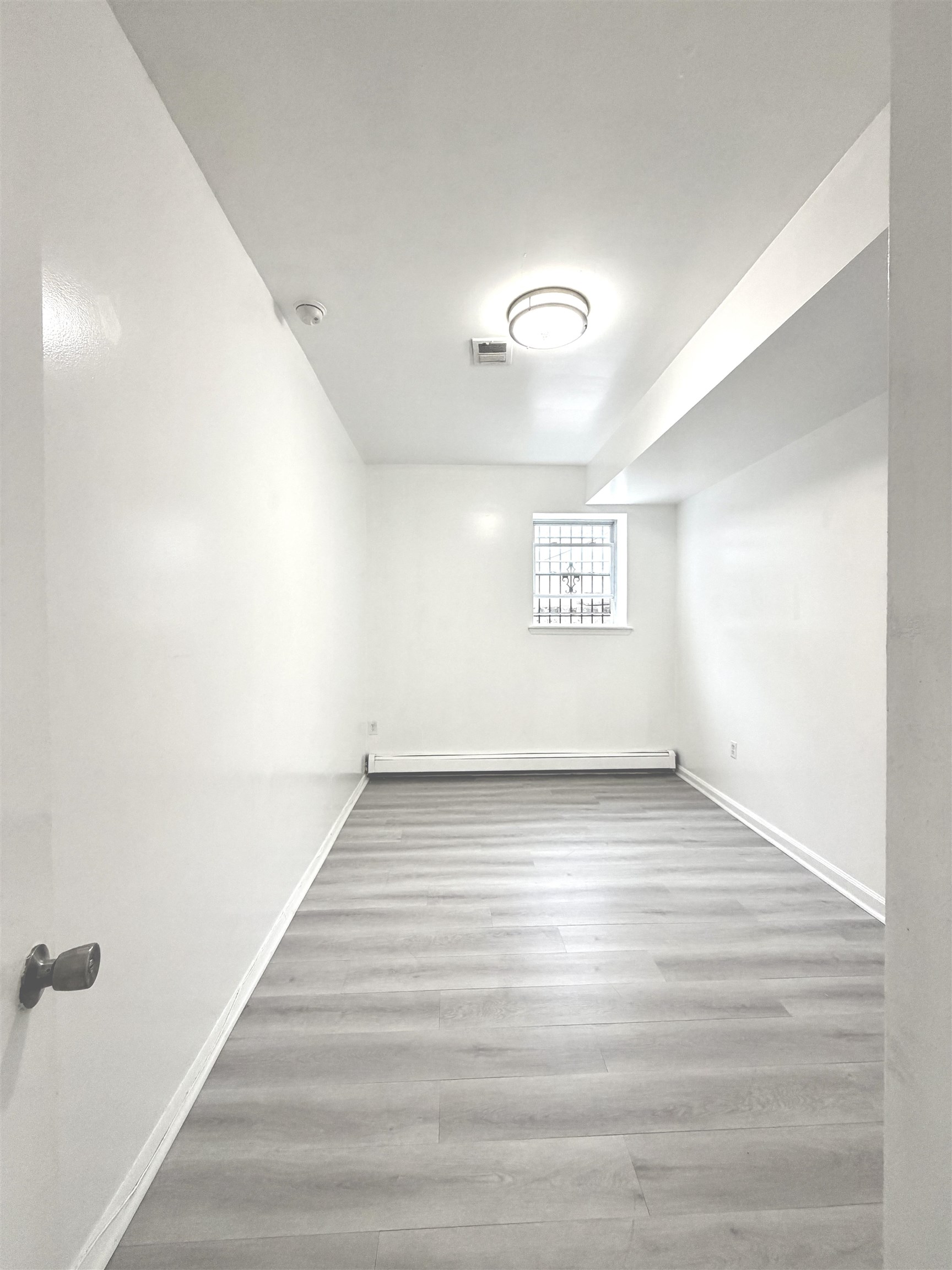 795 Secaucus Road Jersey City, NJ 07307 - Photo 4 of 30