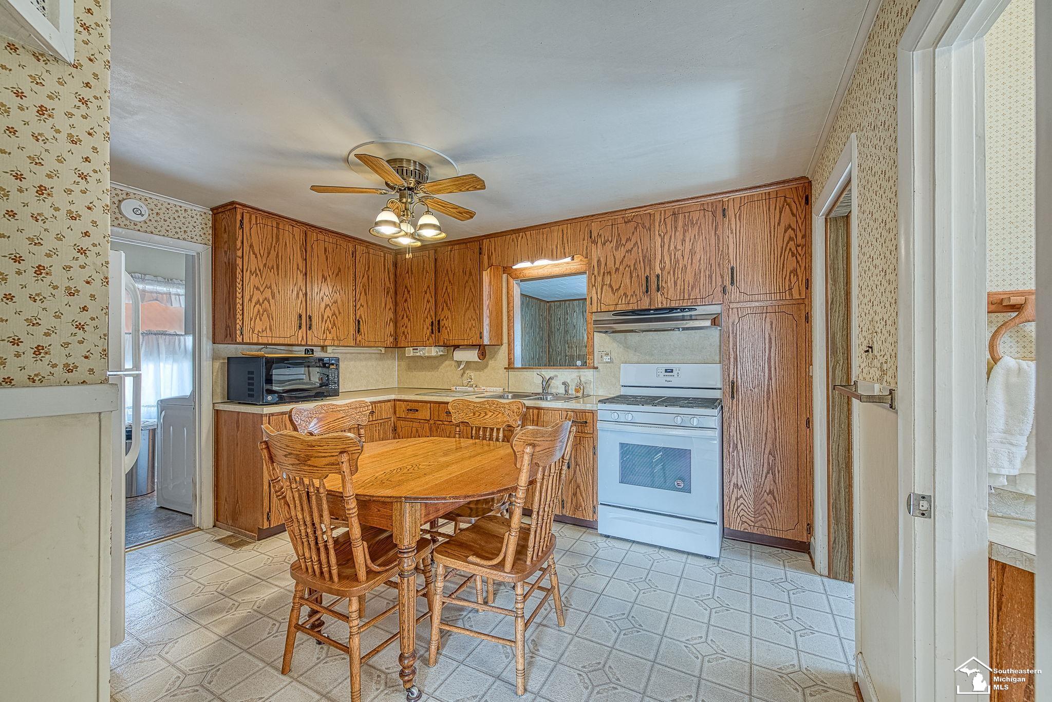 1105 Cole Road Monroe, MI 48162 - Photo 9 of 27 Gallery Image 9