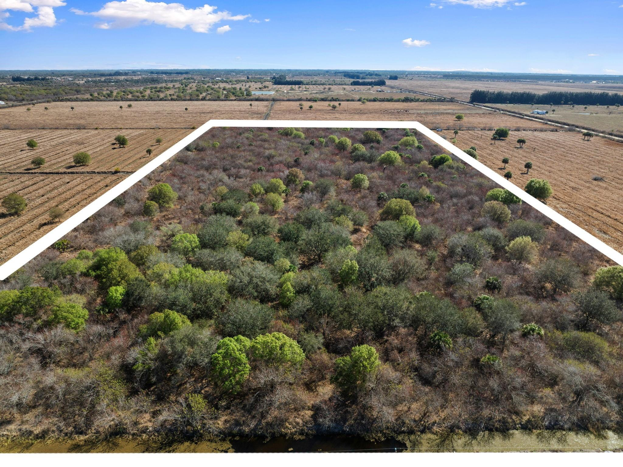 Kelly Road Fort Pierce, FL 34945 - Photo 2 of 11 a view of an ocean and city