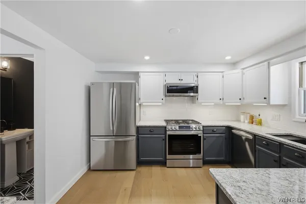 $299,900 | 24 In The Woods Lane, West Seneca, NY 14224