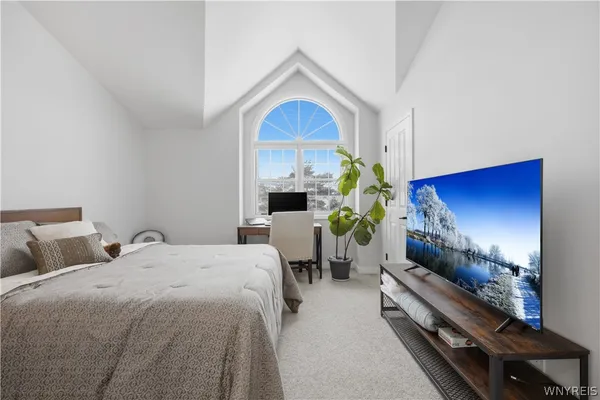 $299,900 | 24 In The Woods Lane, West Seneca, NY 14224