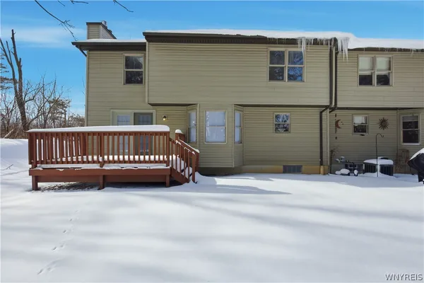 $299,900 | 24 In The Woods Lane, West Seneca, NY 14224