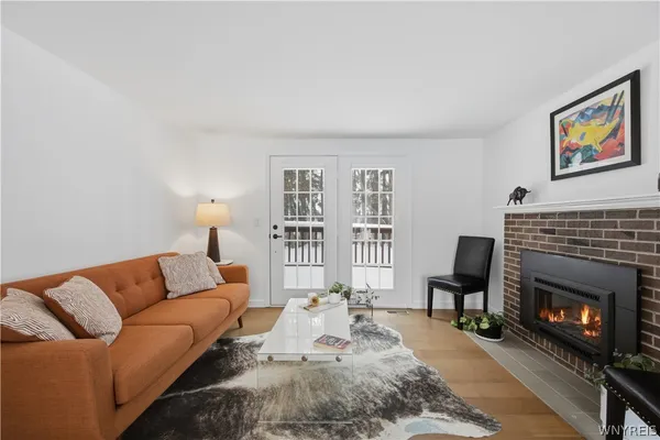 $299,900 | 24 In The Woods Lane, West Seneca, NY 14224