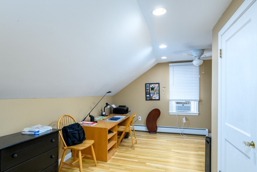 42 Lovell Road Holden, MA 01520 - Photo 20 of 26