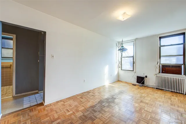 $1,549,000 | 25-35 Crescent Street | Astoria