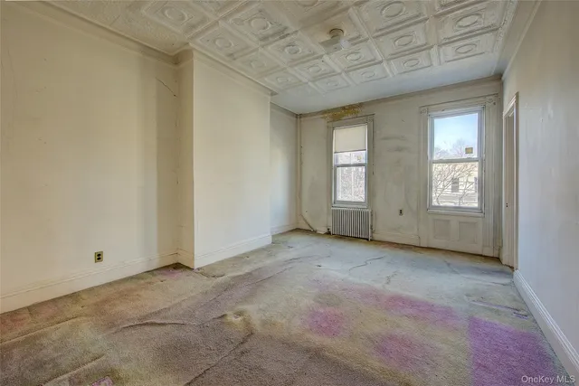 $1,549,000 | 25-35 Crescent Street | Astoria