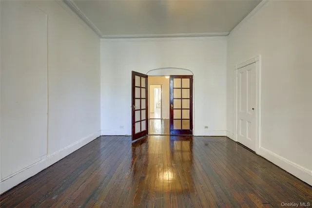 $1,549,000 | 25-35 Crescent Street | Astoria