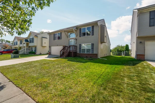 $350,000 | 7366 Maplelawn Drive, Ypsilanti, MI 48197