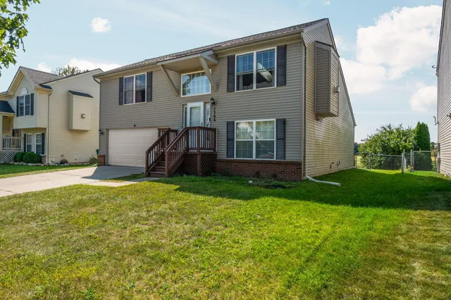 $350,000 | 7366 Maplelawn Drive, Ypsilanti, MI 48197