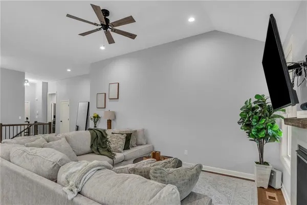 $295,000 | 628 Northwest 110th Street, Kansas City, MO 64155