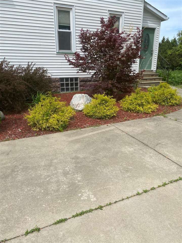 5028 3 Mile Road Bay City, MI 48706 - Photo 5 of 31