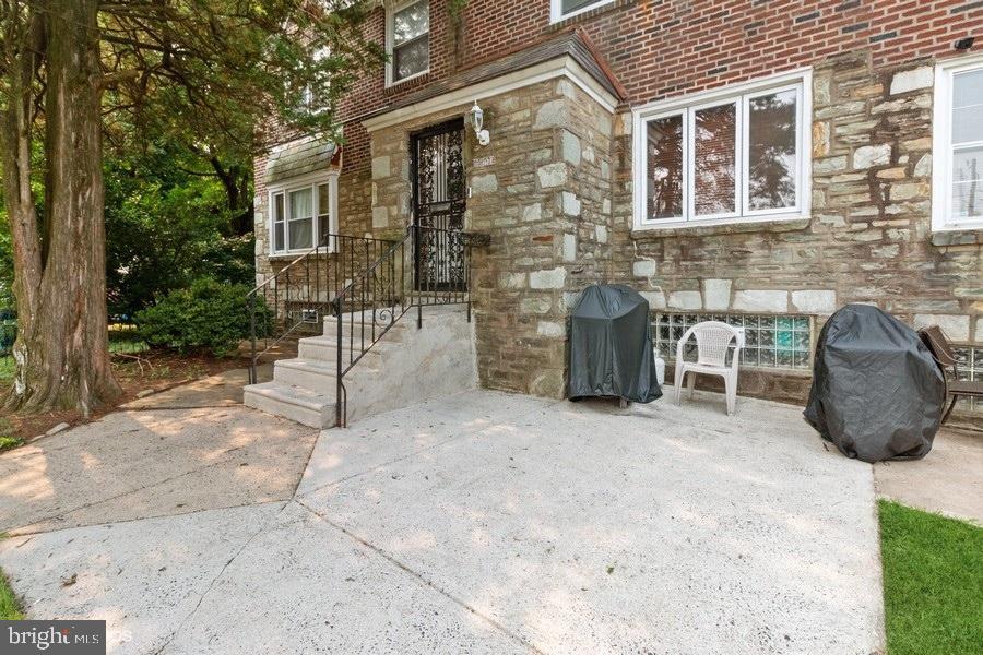 6307 Foxhill Road Philadelphia, PA 19120 - Photo 2 of 15 Gallery Image 2