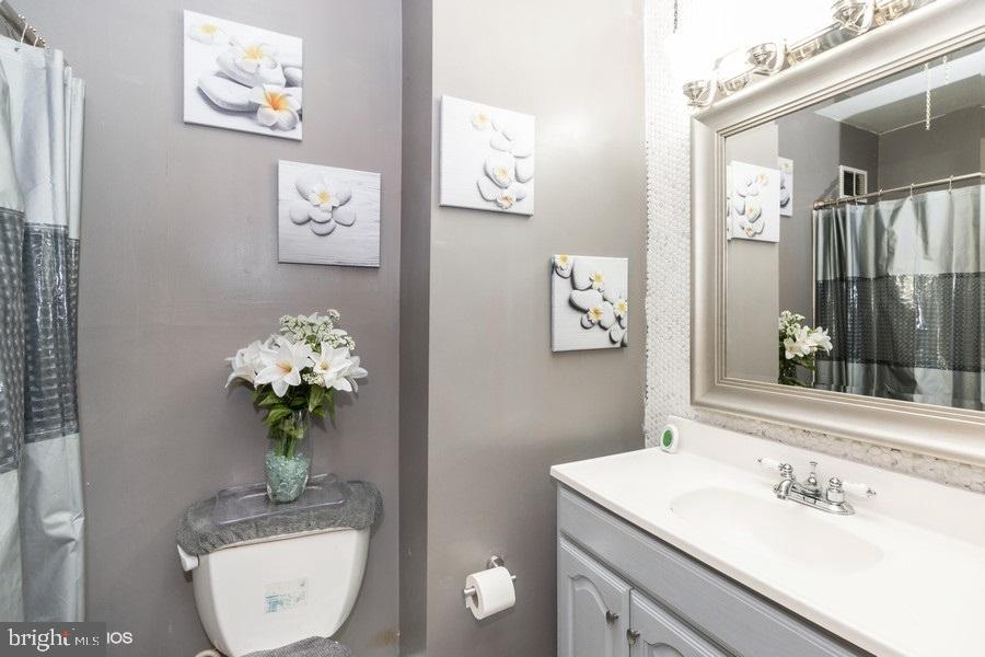 6307 Foxhill Road Philadelphia, PA 19120 - Photo 10 of 15 Gallery Image 10