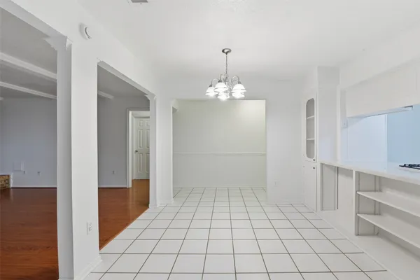 $1,800 | 2115 Oaks Drive, Pasadena, TX 77502