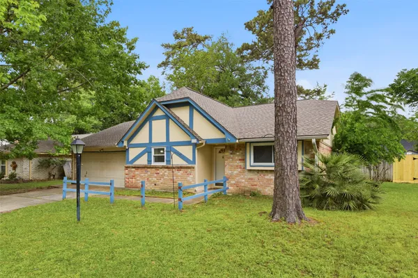 $1,800 | 2115 Oaks Drive, Pasadena, TX 77502