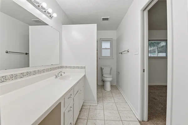 $1,800 | 2115 Oaks Drive, Pasadena, TX 77502