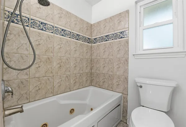 $1,800 | 2115 Oaks Drive, Pasadena, TX 77502