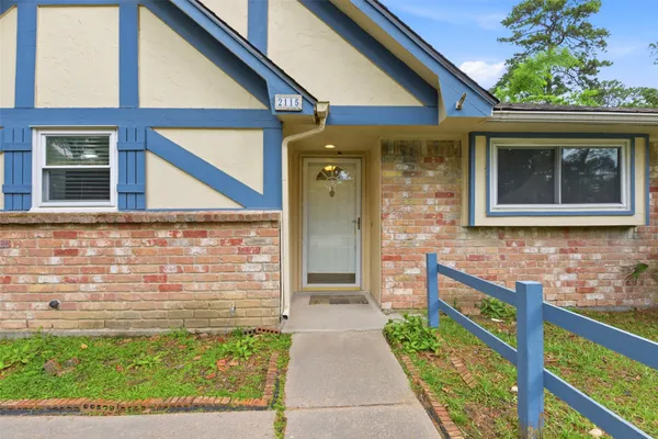 $1,800 | 2115 Oaks Drive, Pasadena, TX 77502