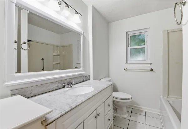 $1,800 | 2115 Oaks Drive, Pasadena, TX 77502