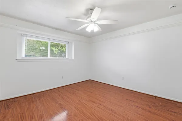 $1,800 | 2115 Oaks Drive, Pasadena, TX 77502