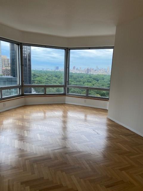 301 West 57th Street, Unit 18A Manhattan, NY 10019 - Photo 4 of 14 View