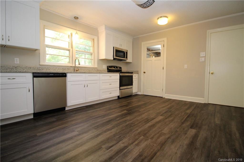 155 Clements Road Statesville, NC 28677 - Photo 15 of 43 Gallery Image 15