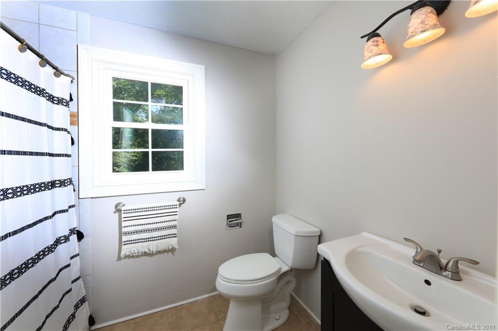 155 Clements Road Statesville, NC 28677 - Photo 21 of 43 Gallery Image 21