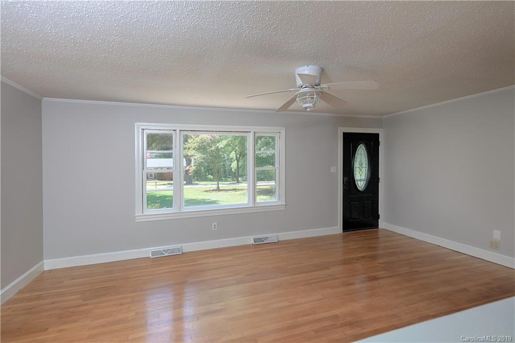 155 Clements Road Statesville, NC 28677 - Photo 28 of 43 Gallery Image 28