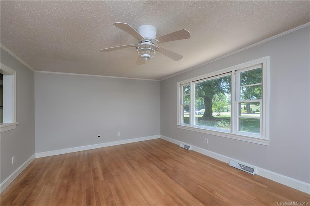155 Clements Road Statesville, NC 28677 - Photo 29 of 43 Gallery Image 29