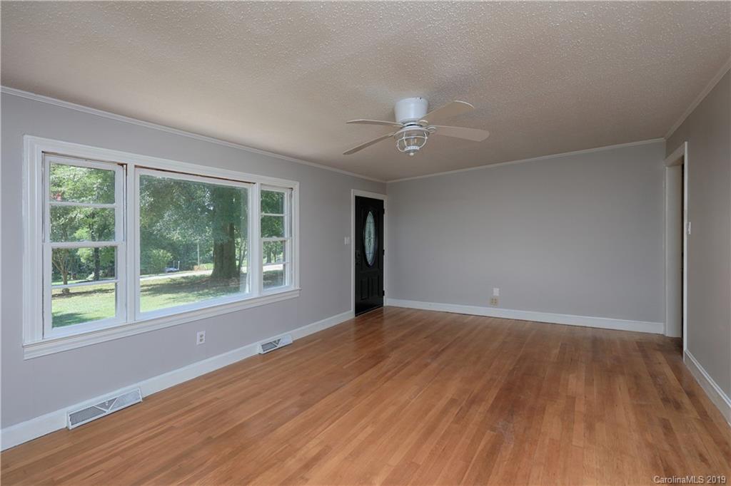 155 Clements Road Statesville, NC 28677 - Photo 31 of 43 Gallery Image 31