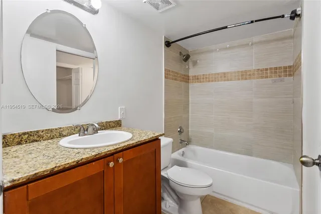 $2,050 | 5520 Northwest 61st Street, Unit 202, Coconut Creek, FL 33073