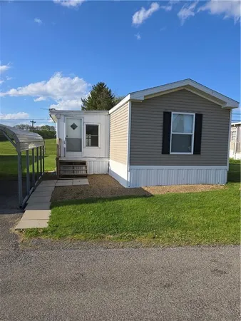 $39,900 | 110 Country Garden Estates Drive, Worthington, PA 16262