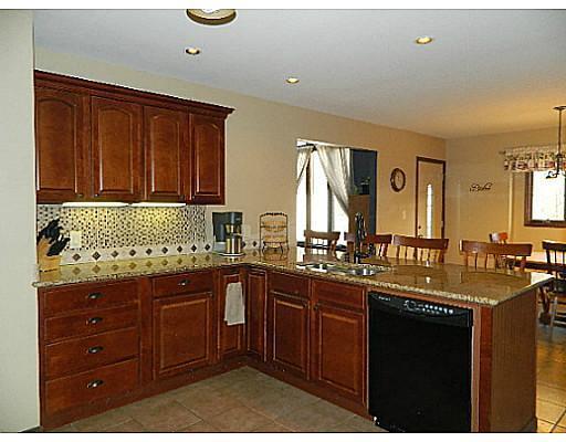 9065 Knouff Road Piqua, OH 45356 - Photo 7 of 24
