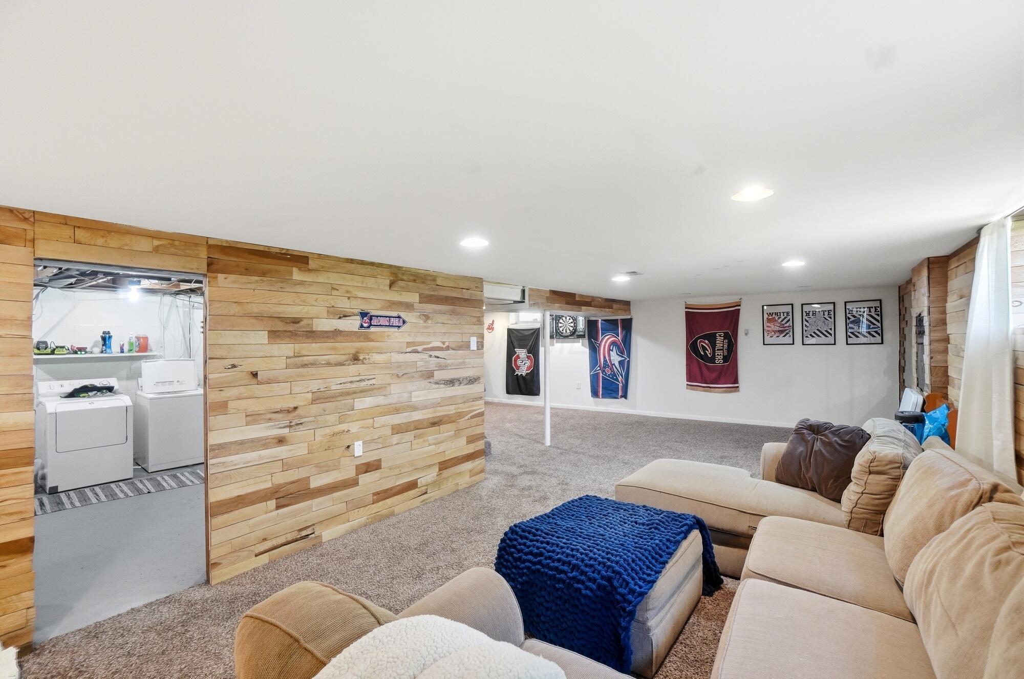 2093 Tupsfield Road Columbus, OH 43229 - Photo 25 of 34 Finished Basement