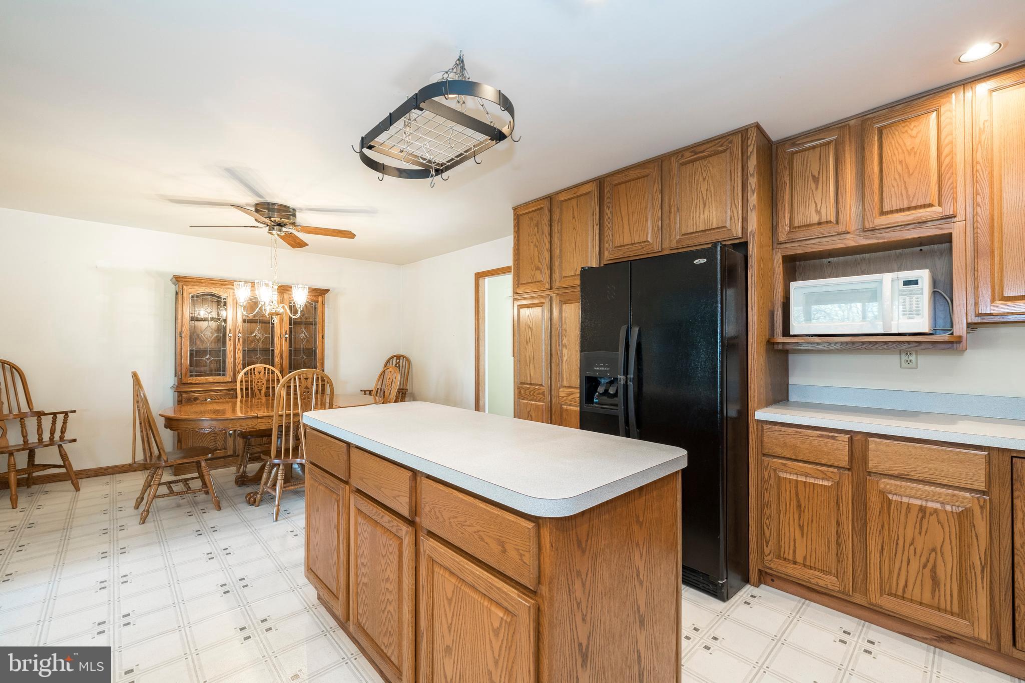 312 North Sandy Hill Road Coatesville, PA 19320 - Photo 3 of 55 Kitchen