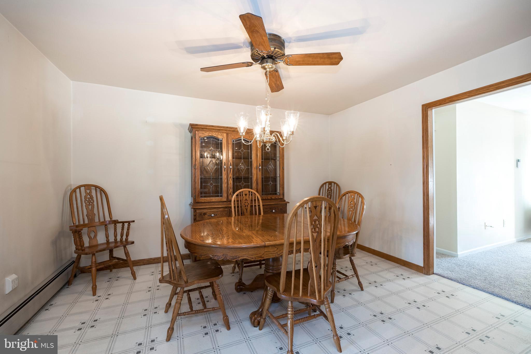 312 North Sandy Hill Road Coatesville, PA 19320 - Photo 7 of 55 Kitchen Dining Area