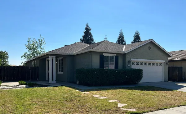 $434,900 | 2150 North Rosendo Avenue, Fresno, CA 93722