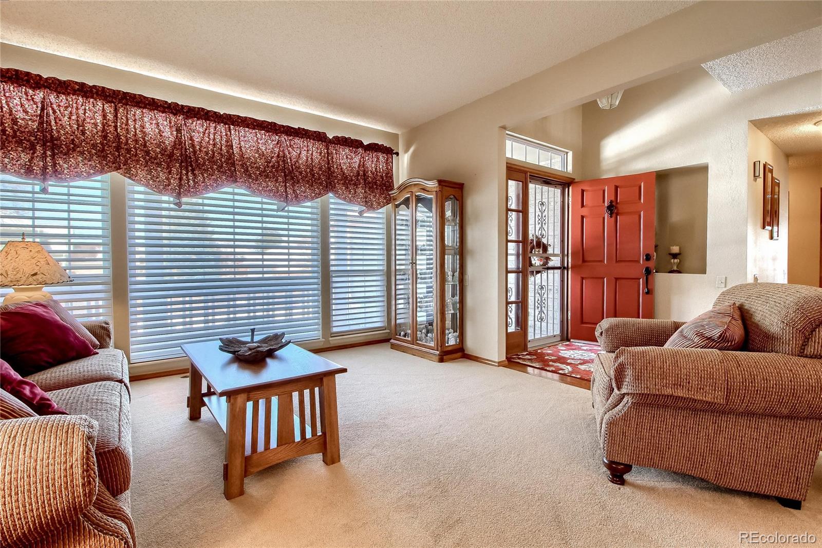 2207 Weatherstone Circle Highlands Ranch, CO 80126 - Photo 8 of 35 Gallery Image 8