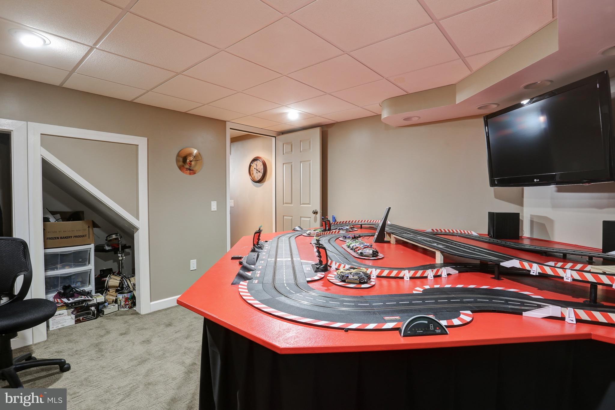 1 Pewter Drive Lititz, PA 17543 - Photo 37 of 58