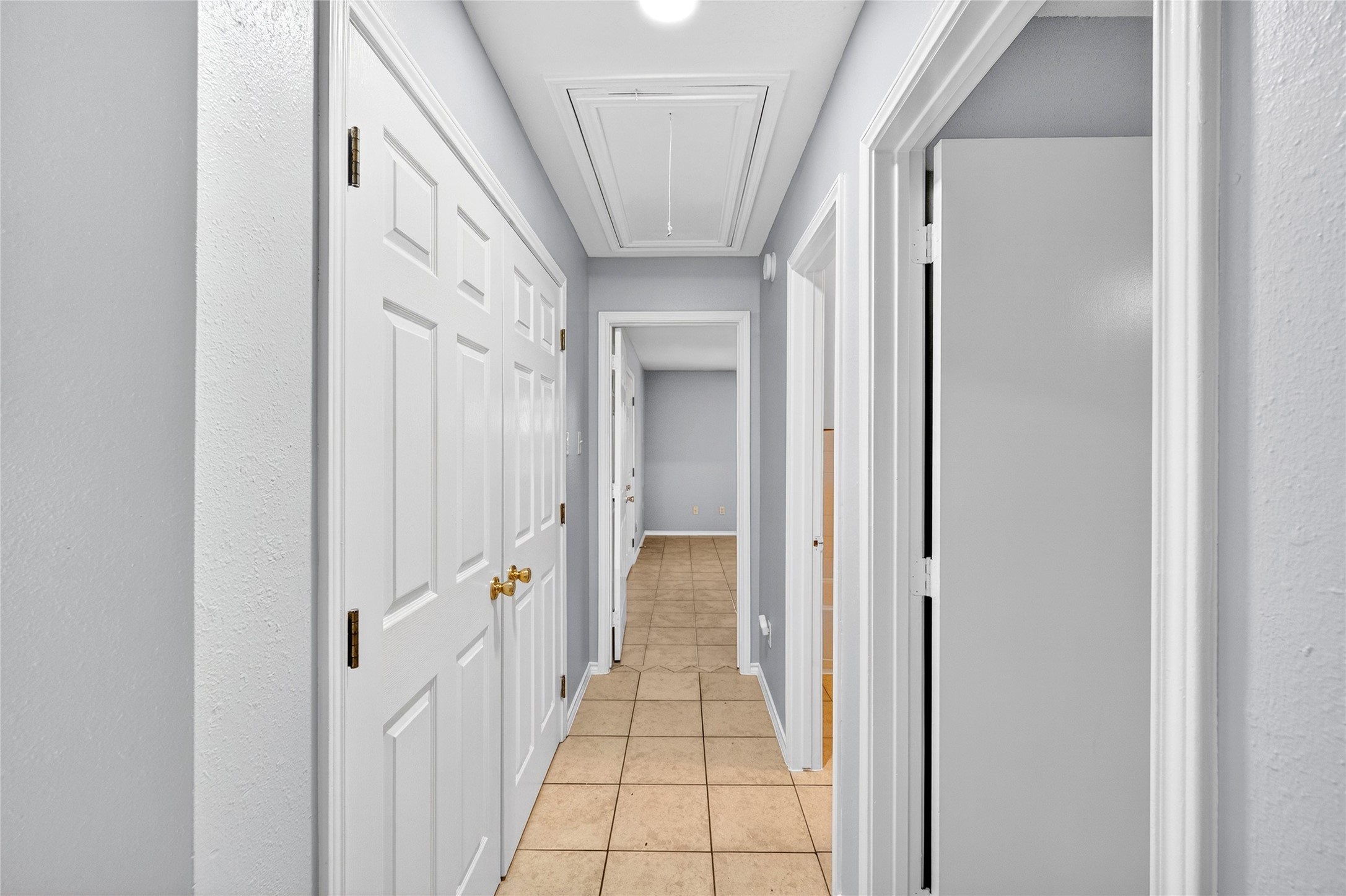 2135 Falling Oaks Road Houston, TX 77038 - Photo 12 of 38