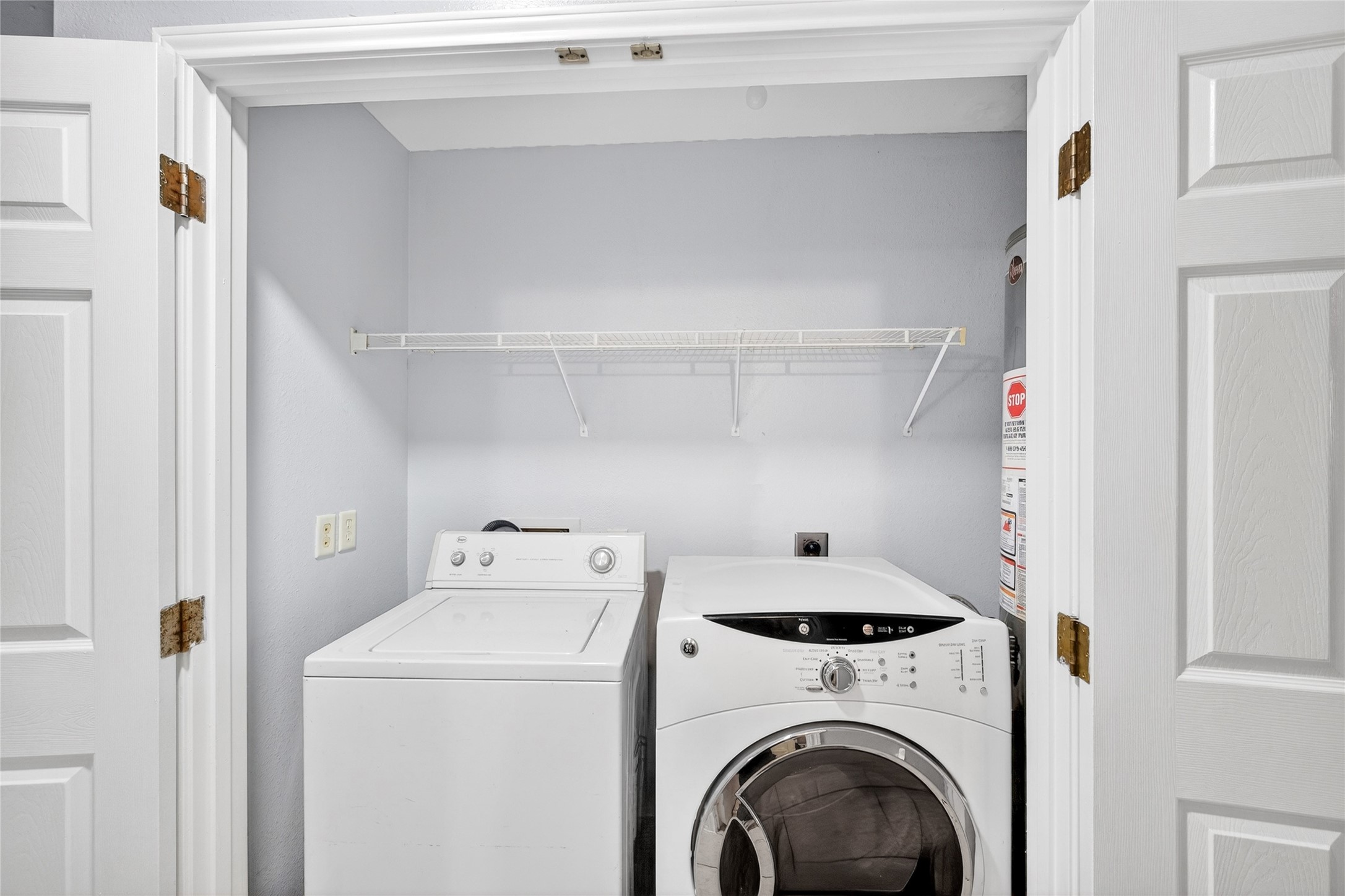 2135 Falling Oaks Road Houston, TX 77038 - Photo 14 of 38