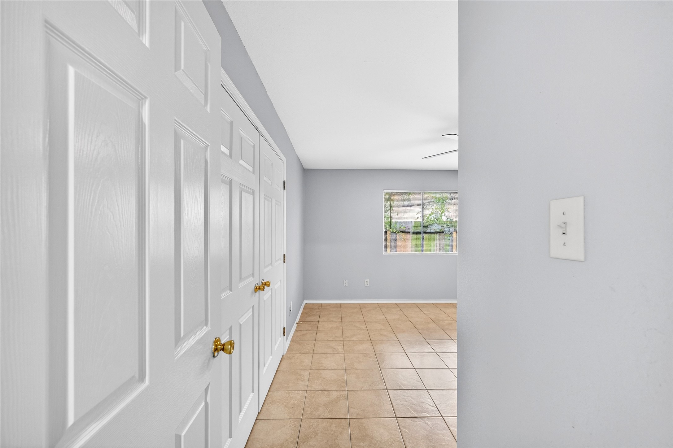 2135 Falling Oaks Road Houston, TX 77038 - Photo 15 of 38